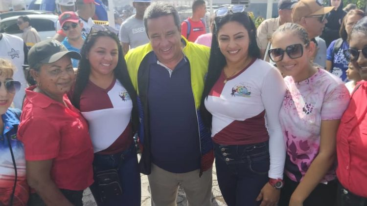 El Gobernador Gerardo Márquez y colaboradores de su gestión estuvieron en el municipio La Ceiba.