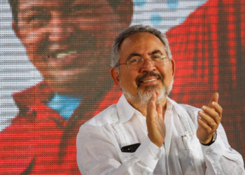 Los ministros de Petróleo de Nicolás Maduro, cara y cruz de la misma moneda