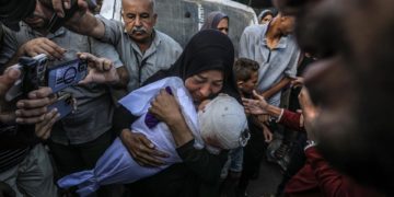 Miedo, hambre y más de 340 muertos tras diez días de asedio israelí en el norte de Gaza