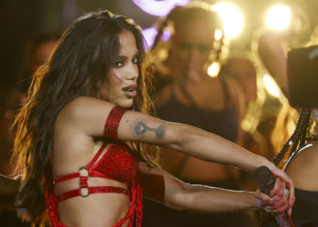 Anitta, Becky G, Edgar Barrera, Eladio Carrión y Darumas actuarán en los Latin Grammy