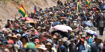 Mesa dice que Morales sobrepasó «todos los límites» al hablar de «levantamiento» militar