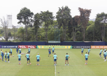 Chile y Brasil luchan contra sus fantasmas y el mal momento