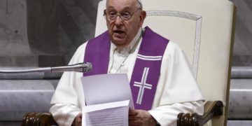 El papa pide a los participantes que eviten que el Sínodo sea un «diálogo entre sordos»