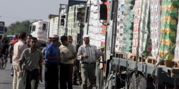 Israel autoriza el ingreso de 50 camiones con ayuda de Jordania en el norte de Gaza