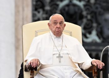 El papa condensa en su última encíclica todo su magisterio en un mundo «sin corazón»