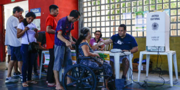 Brasil elige a sus alcaldes de forma pacífica, salvo algunos incidentes aislados