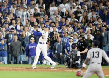 Freeman pega grand slam y los Dodgers dejan en el terreno a los Yanquis en Serie Mundial