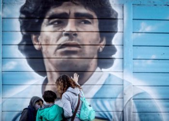 La Justicia argentina autoriza el traslado del cuerpo de Maradona a un mausoleo en Buenos Aires
