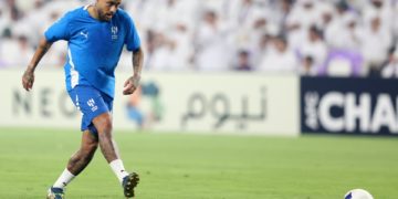 Neymar regresa a los terrenos de juego un año después