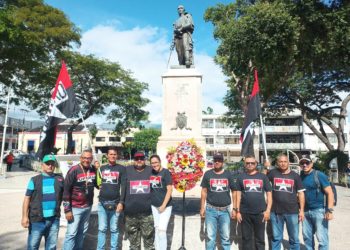 Tupamaros en la semana aniversario realizó ofrenda floral en Valera