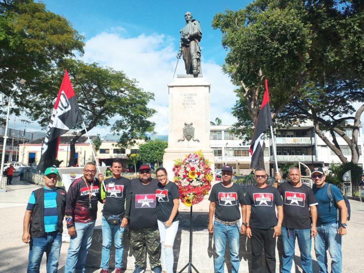 Tupamaros en la semana aniversario realizó ofrenda floral en Valera