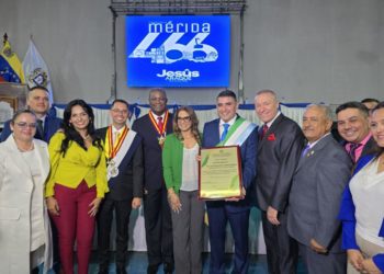 Sesión solemne del Concejo Municipal por los 466 años de Mérida 