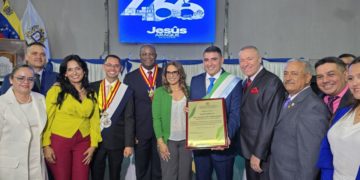 Sesión solemne del Concejo Municipal por los 466 años de Mérida 