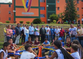 Ministro Rául Paredes asegura desarrollar más obras en Boconó