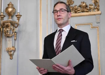 Nobel de Literatura reconoce la “intensa” prosa poética de surcoreana Han Kang