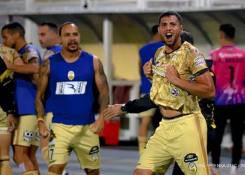 Deportivo Táchira y  Caracas FC  chocan de nuevo en el Clausura