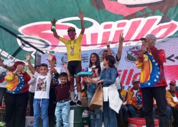 Vuelta a Trujillo 2024: Juan Ruiz «volteó la tortilla» en La Puerta