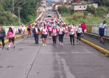Exitosa caminata familiar de la Sociedad Anticancerosa de Boconó