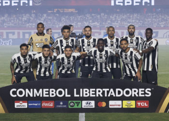 Botafogo intenta poner rumbo a su primera Libertadores ante un Peñarol que busca la sexta