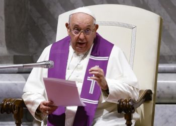 El papa: Intento que las mujeres tengan cada vez mayor responsabilidad en el Vaticano