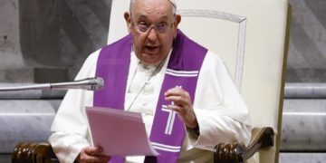 El papa: Intento que las mujeres tengan cada vez mayor responsabilidad en el Vaticano