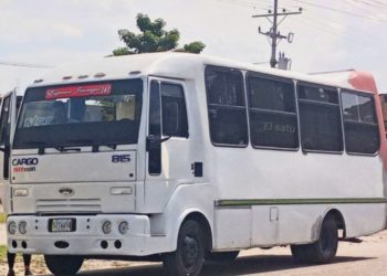 Retardo y malos tratos denuncian pasajeros de Expresos Jáuregui de la ruta Boca de Grita – Mérida