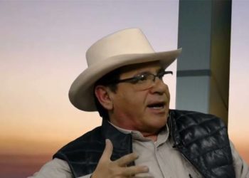 Destituido un comisario y dieciséis policías detenidos por fuga del alcalde Abrahan Hayón
