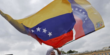 Oposición pide denunciar en protesta del domingo la «persecución»