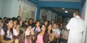 ULA-NURR | Motivan e inspiran a cumplir metas académicas a 80 jóvenes que comienzan su formación en el Básico de Farmacia