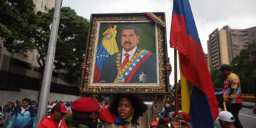 La Cámara baja de EEUU aprueba la ley Bolívar que veta contratos con personas ligadas al gobierno de Maduro