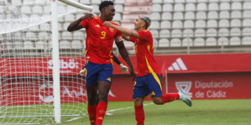 Samu da el salto a la absoluta; Paredes y Casadó, novedades en una lista con regresos