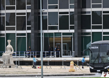 Policía brasileña asocia frustrado atentado en la Corte Suprema con «extremistas activos»