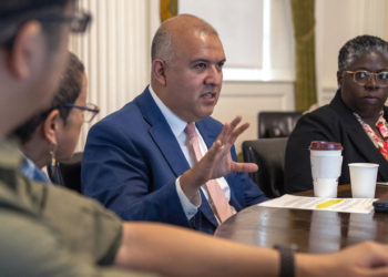 Nueva York a sus inmigrantes: No teman ir a la escuela ni a la Policía por las redadas