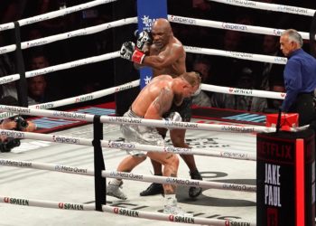 Jake Paul derrota por decisión unánime a Mike Tyson, excampeón de los pesados