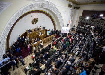 Venezuela abre el Foro Parlamentario Mundial Antifascista con legisladores de 70 países