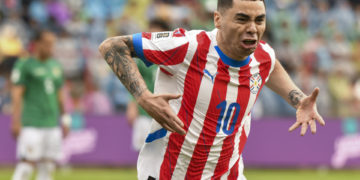 2-2. Almirón y Enciso arrancan a Bolivia empate a más de 4.000 metros de altitud