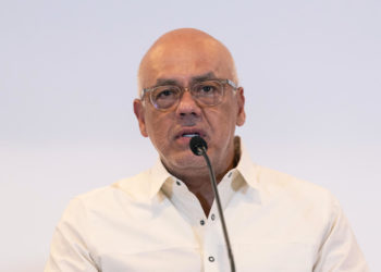 Jorge Rodríguez celebra ley que «castiga» a los «traidores a la patria»