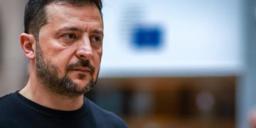Zelenski confirma “los primeros combates” de sus tropas con soldados norcoreanos
