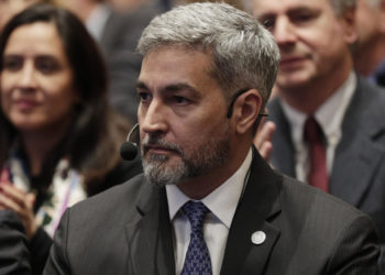 Expresidentes piden al papa su intermediación para una transición «en paz» en Venezuela