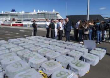 Policía española intercepta un barco panameño con 4.500 kilos de cocaína en el Atlántico