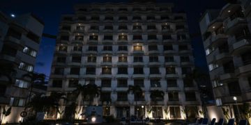 La isla de Margarita intenta recuperar su economía entre hoteles en ruinas y apagones