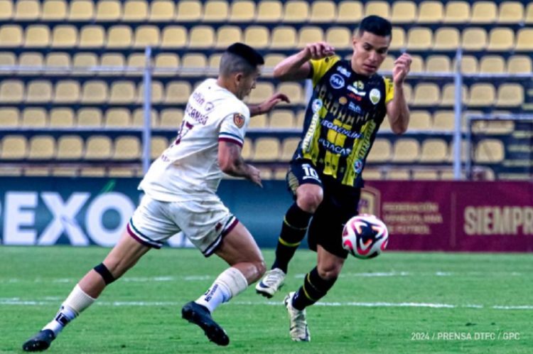 El partido que ganó el conjunto aurinegro por goleada se caracterizó por los múltiples roces con hasta cinco jugadores amonestados | Foto Prensa Deportivo Táchira