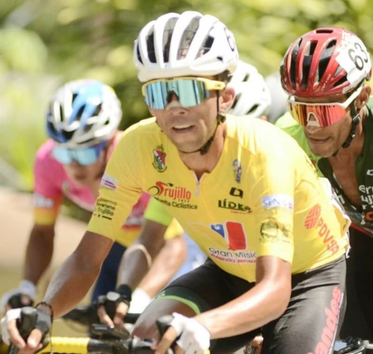 Juan Ruiz, del equipo Gobernación de Trujillo, bicampeón de la Vuelta Ciclística a estado Trujillo (Fotos Cortesía Luis Huz)