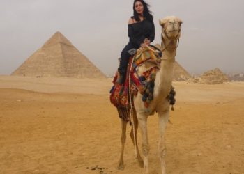 Larissa Vesci y su huella oriental en el flamenco