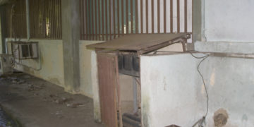 Blancos del vandalismo: Villa Universitaria y Casa Carmona