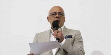 Jorge Rodríguez propone crear una ley para inhabilitar de forma perpetua a quienes apoyen las sanciones