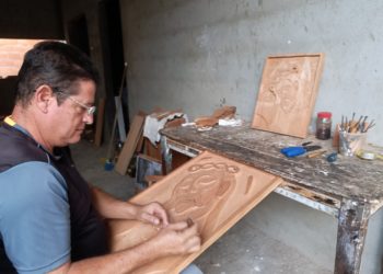 Gregorio Zambrano un tachirense que ha hecho de la talla en madera su forma de vida