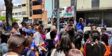 Trabajadores públicos exigen que el Estado considere los bonos como parte del salario