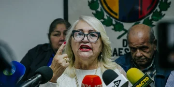 Federación de Maestros señala el bajo salario como la causa del abandono de las aulas