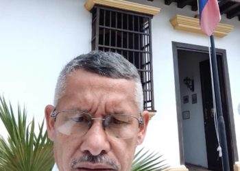 «Poemas del Entremuro» de Alexis Urbina será publicado por Sultana del Lago